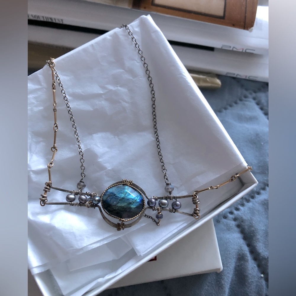 Handmade agate and pearl necklace.